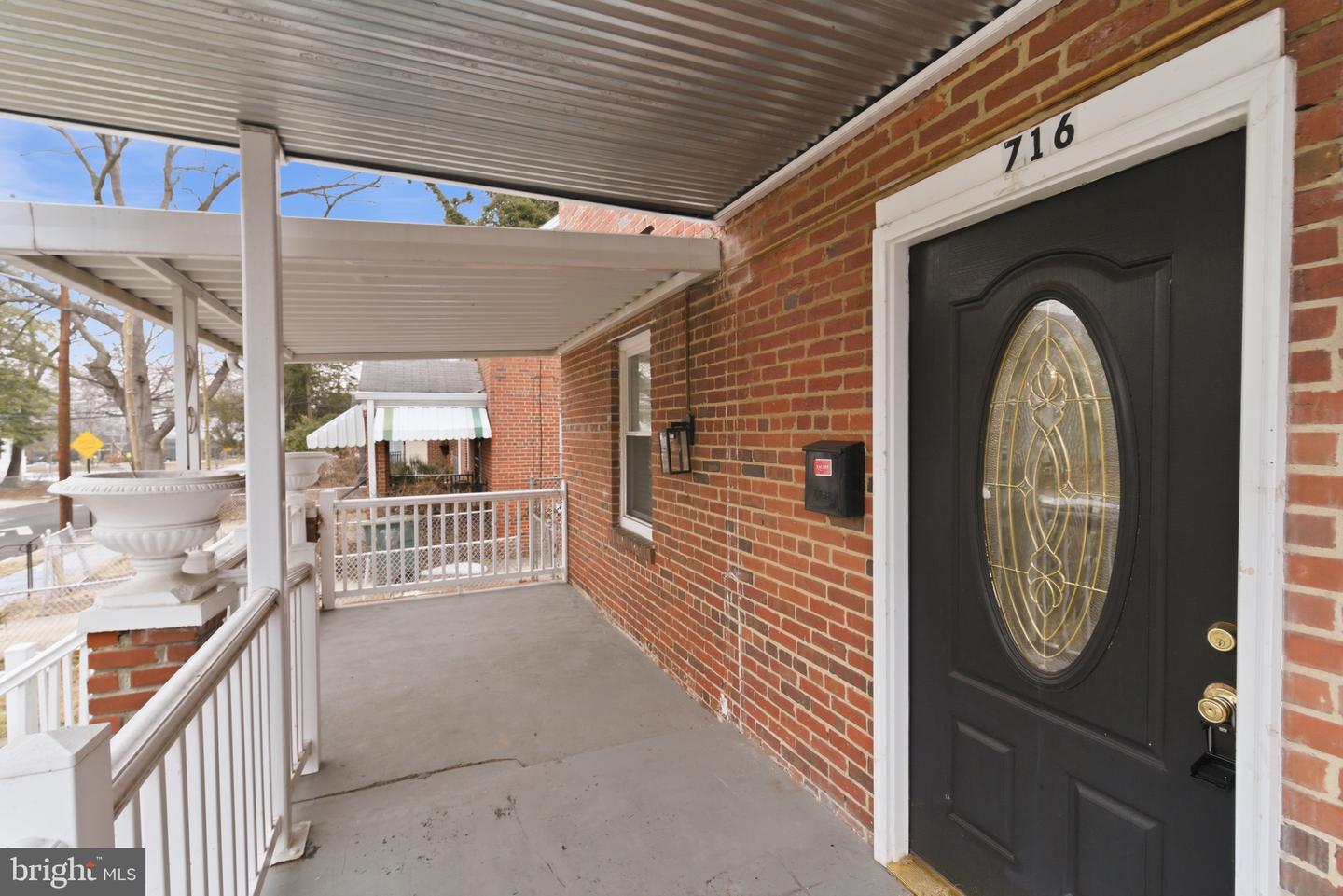 716 Croissant Pl Se Property Photo 5