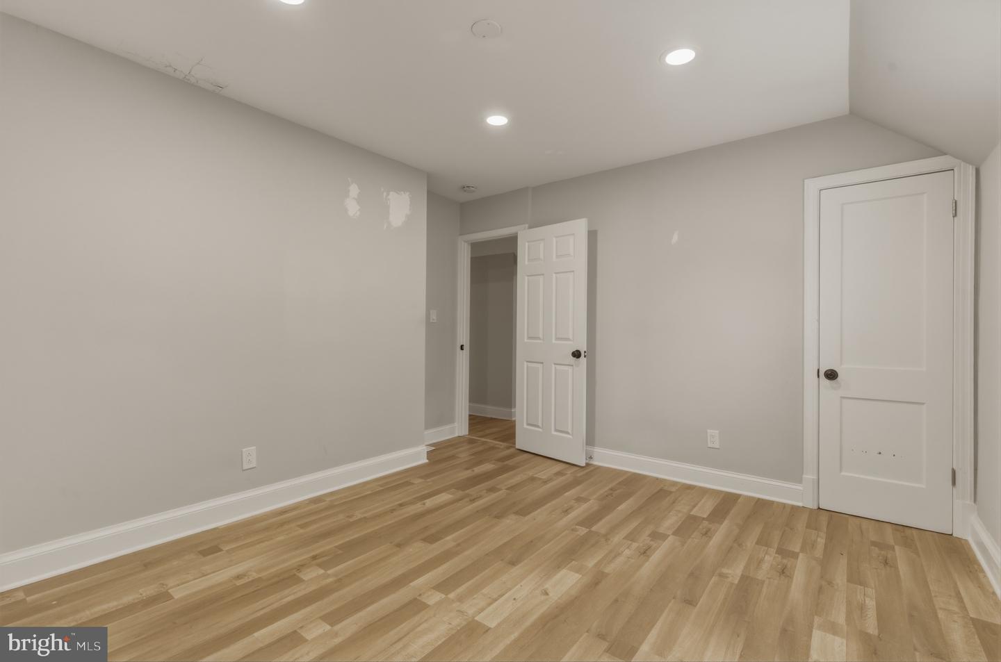 716 Croissant Pl Se Property Photo 18