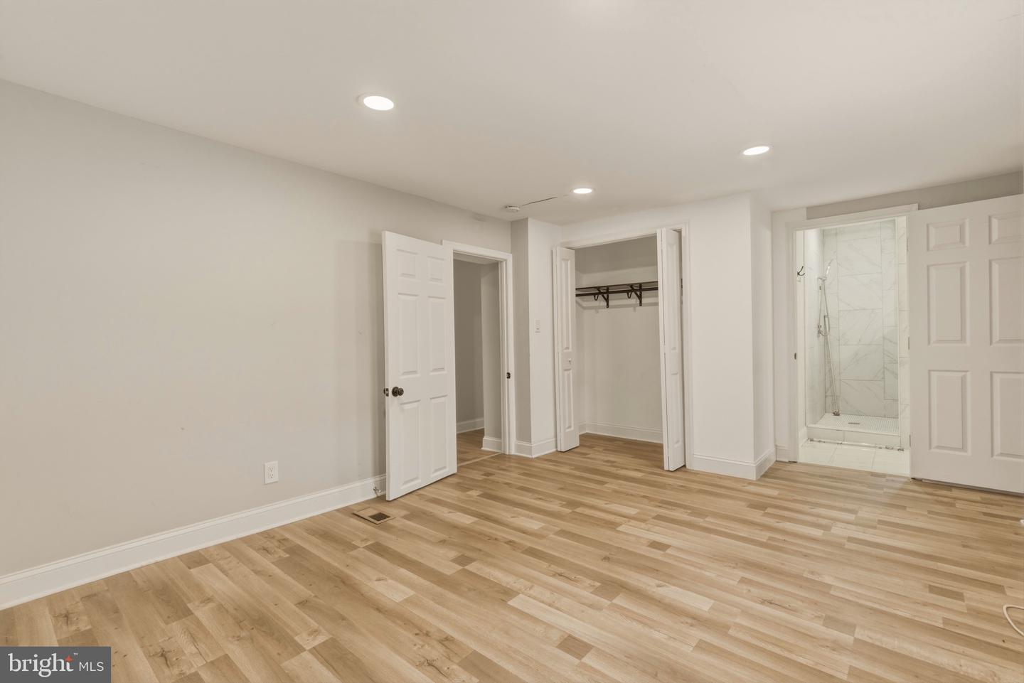 716 Croissant Pl Se Property Photo 31