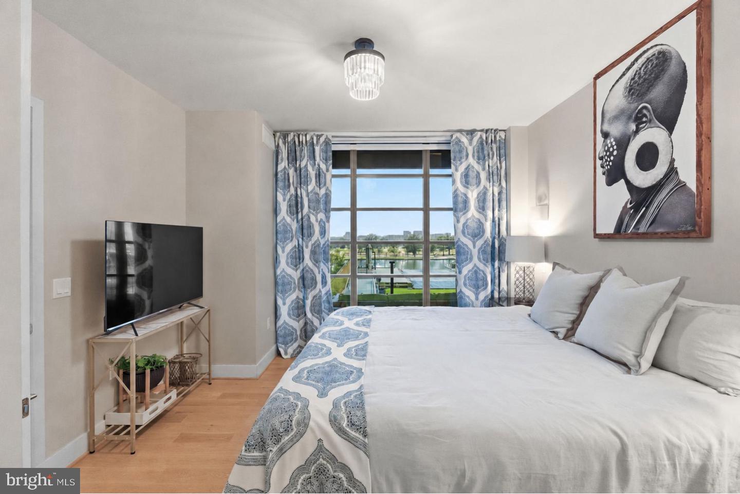 45 Sutton Sq Sw #403 Property Photo 16