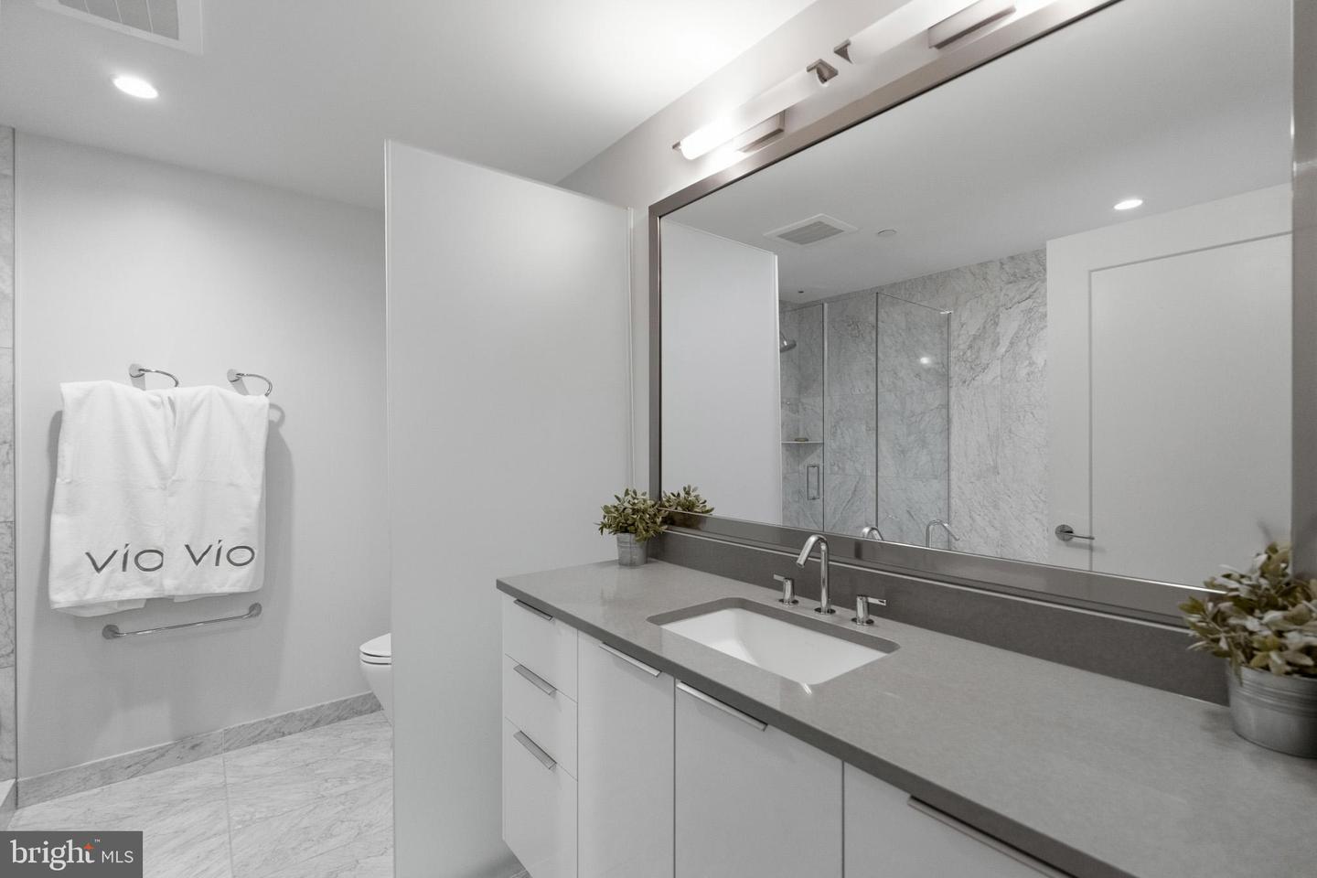 45 Sutton Sq Sw #403 Property Photo 20