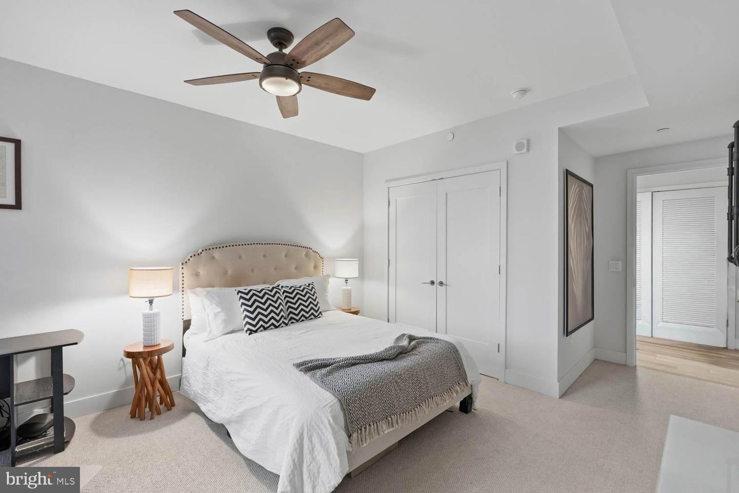 45 Sutton Sq Sw #403 Property Photo 24