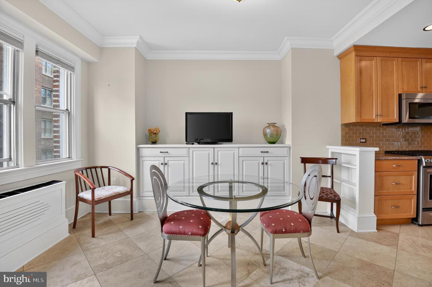 4000 Cathedral Ave Nw #216b Property Photo 13
