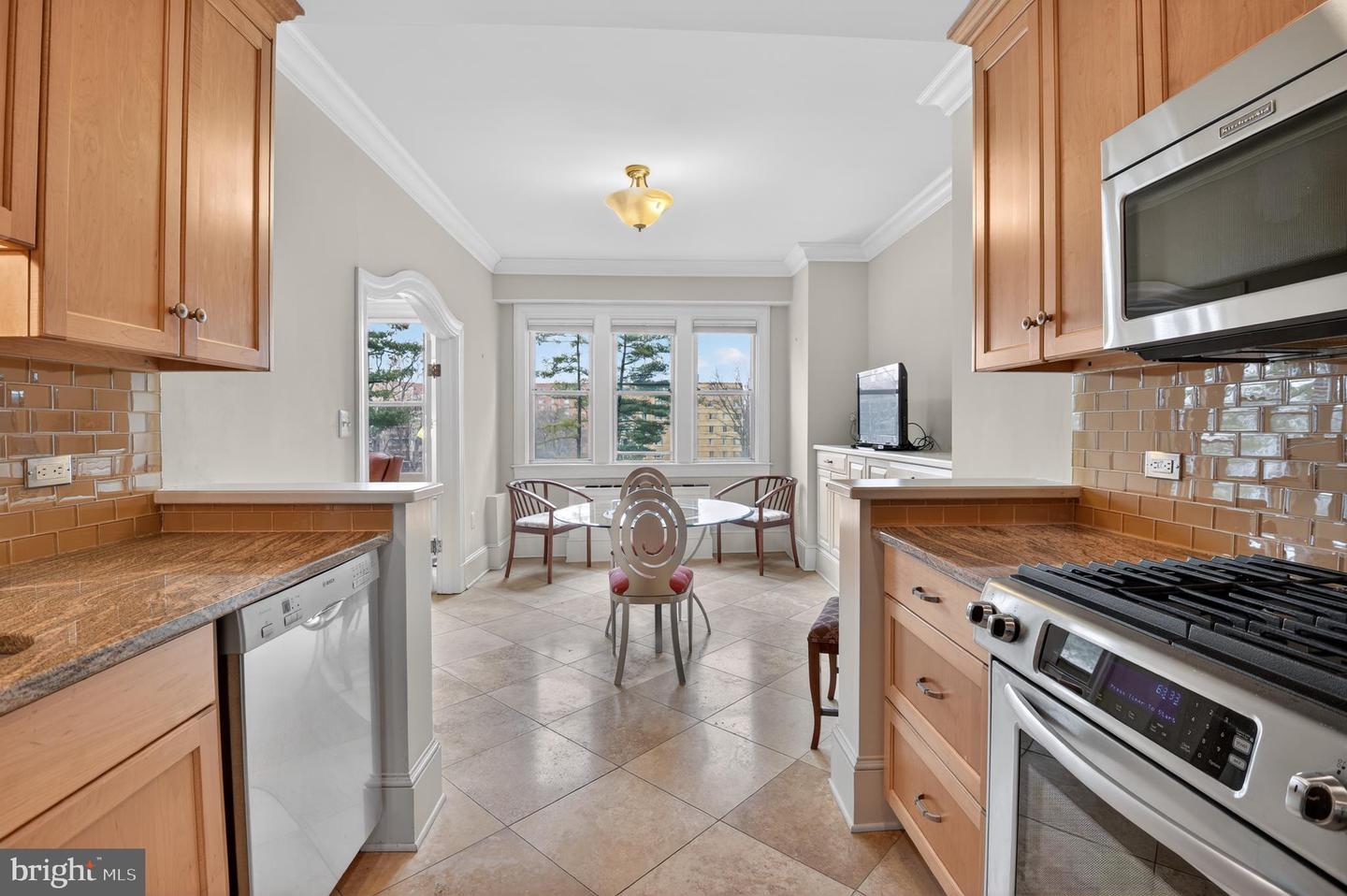 4000 Cathedral Ave Nw #216b Property Photo 20