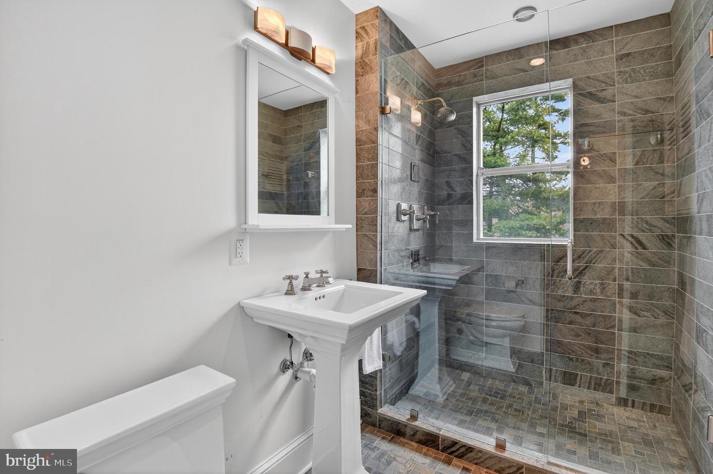 4000 Cathedral Ave Nw #216b Property Photo 26