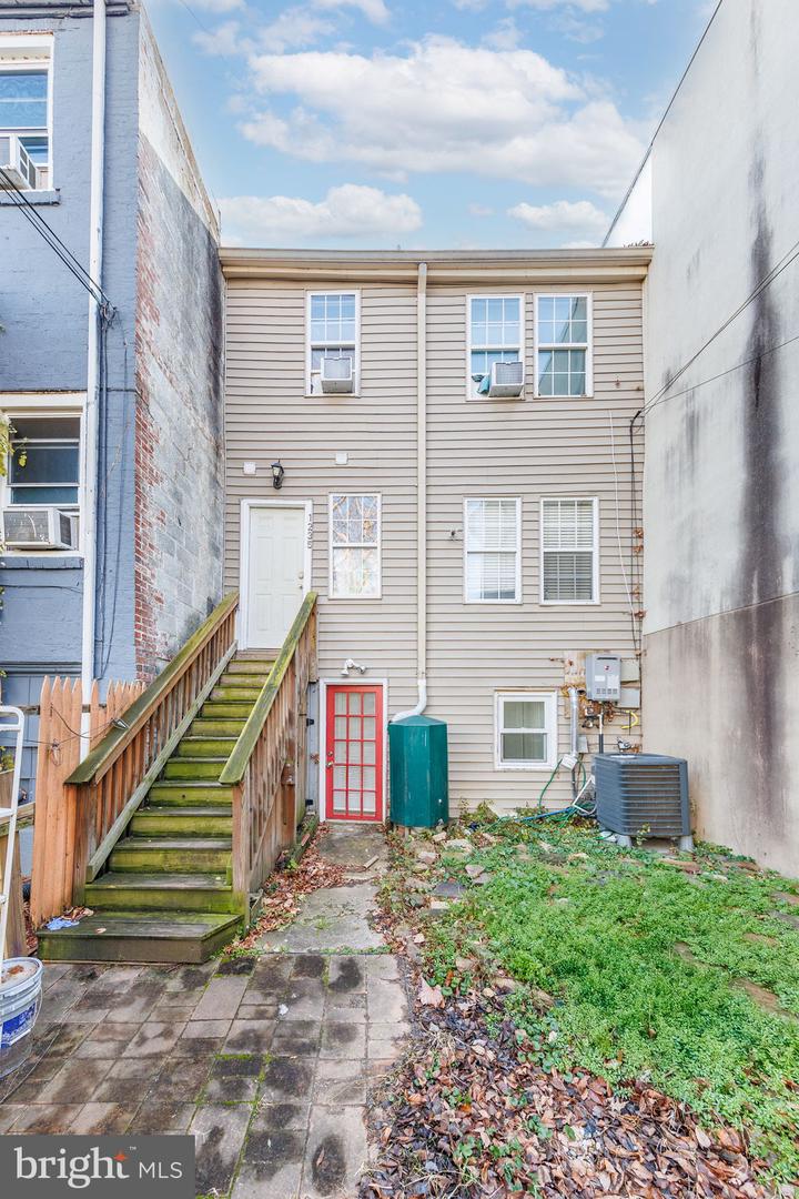 1235 Shepherd St Nw #2 Property Photo 18