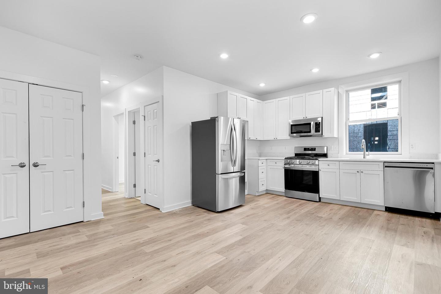 1712 3rd St Nw Property Photo 2