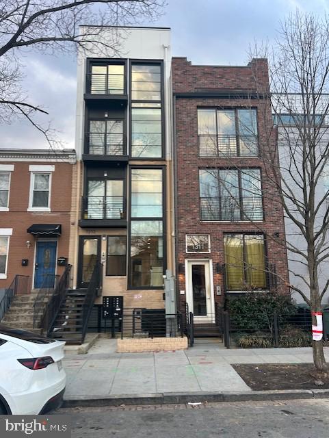 1313 Pennsylvania Ave Se #102 Property Photo 2