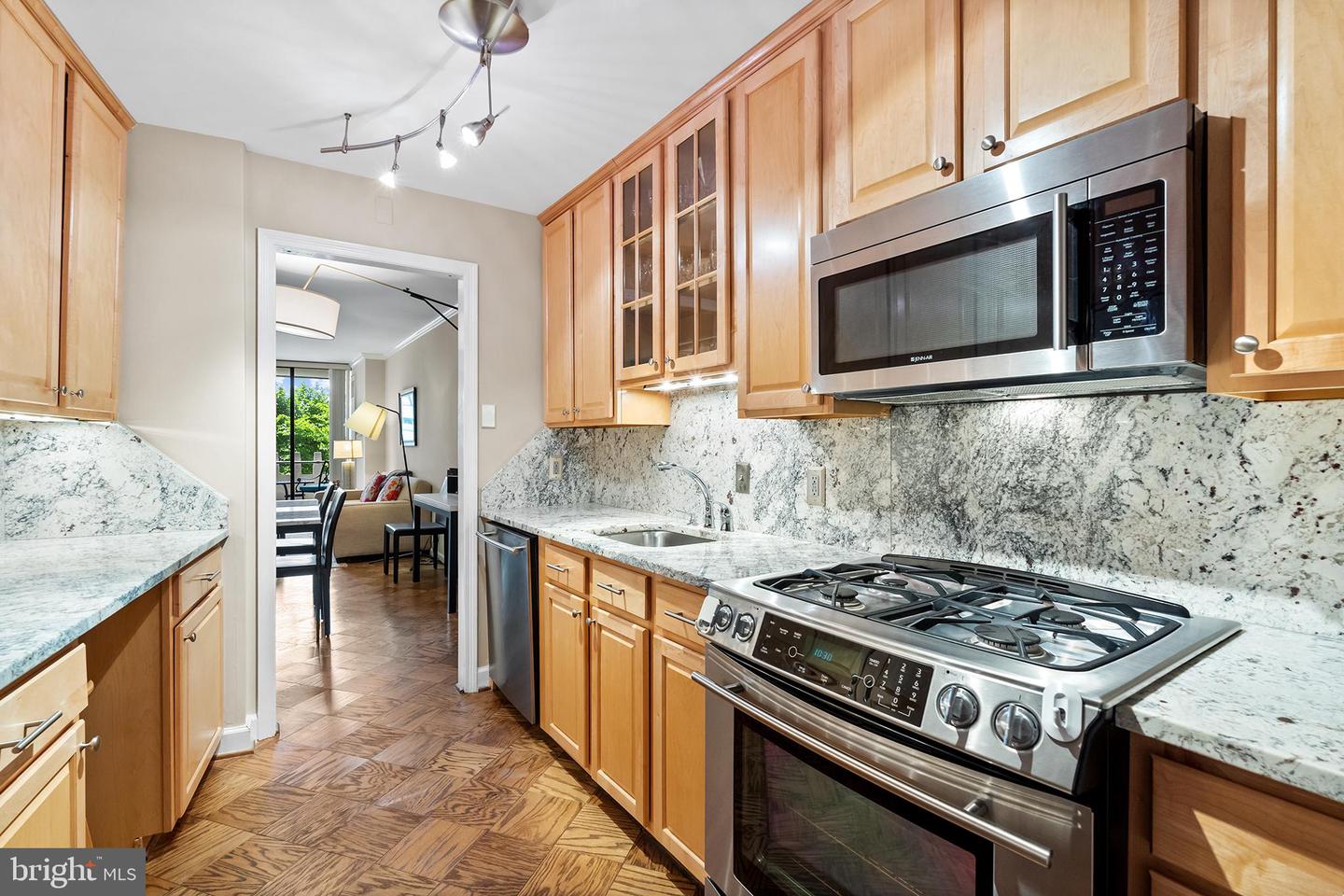700 New Hampshire Ave Nw #320 Property Photo 14