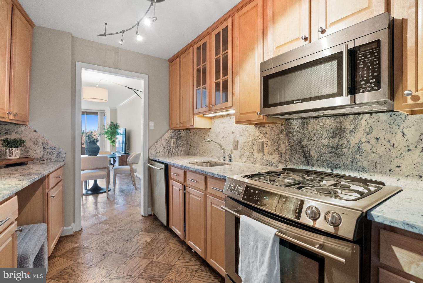 700 New Hampshire Ave Nw #320 Property Photo 15