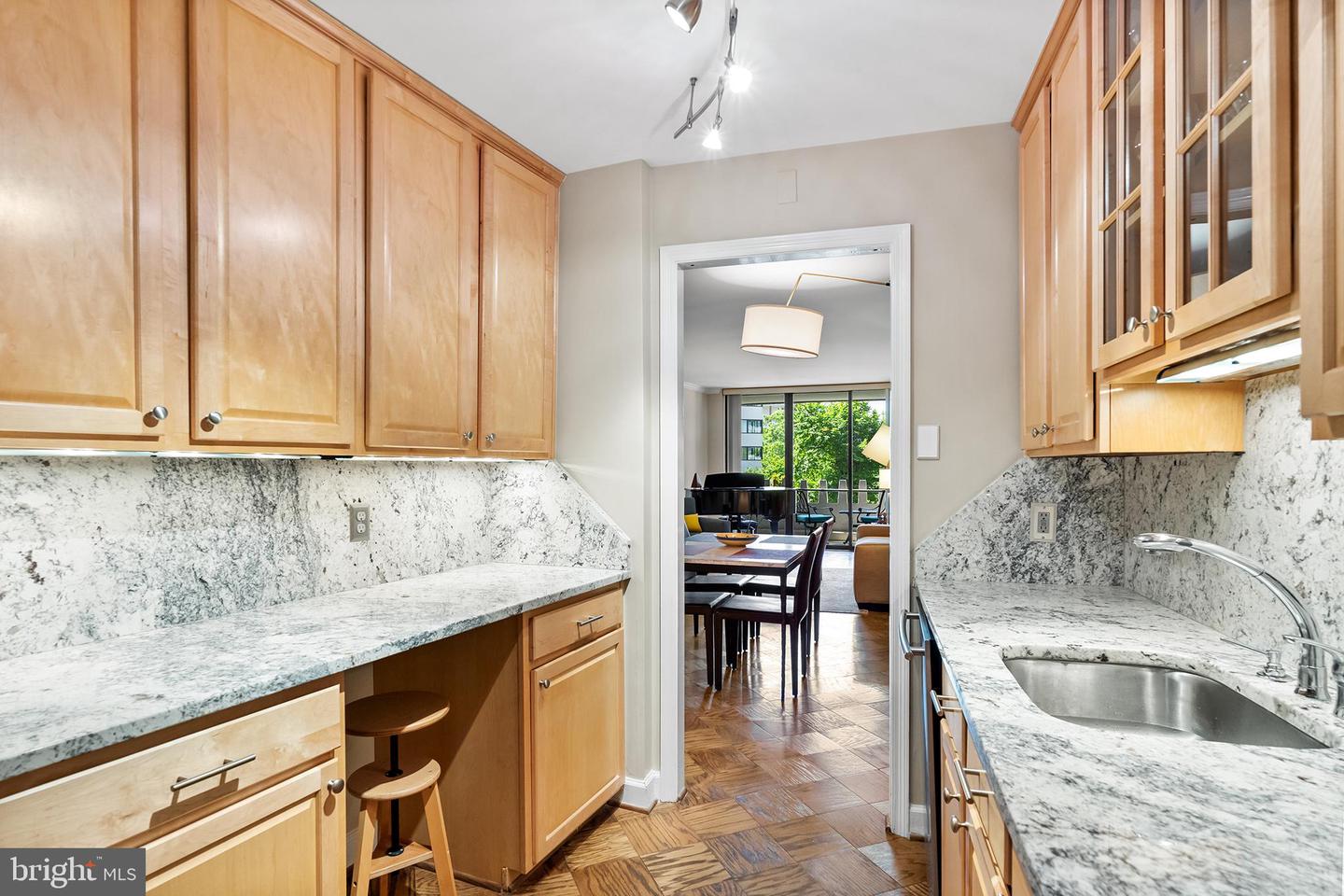 700 New Hampshire Ave Nw #320 Property Photo 16