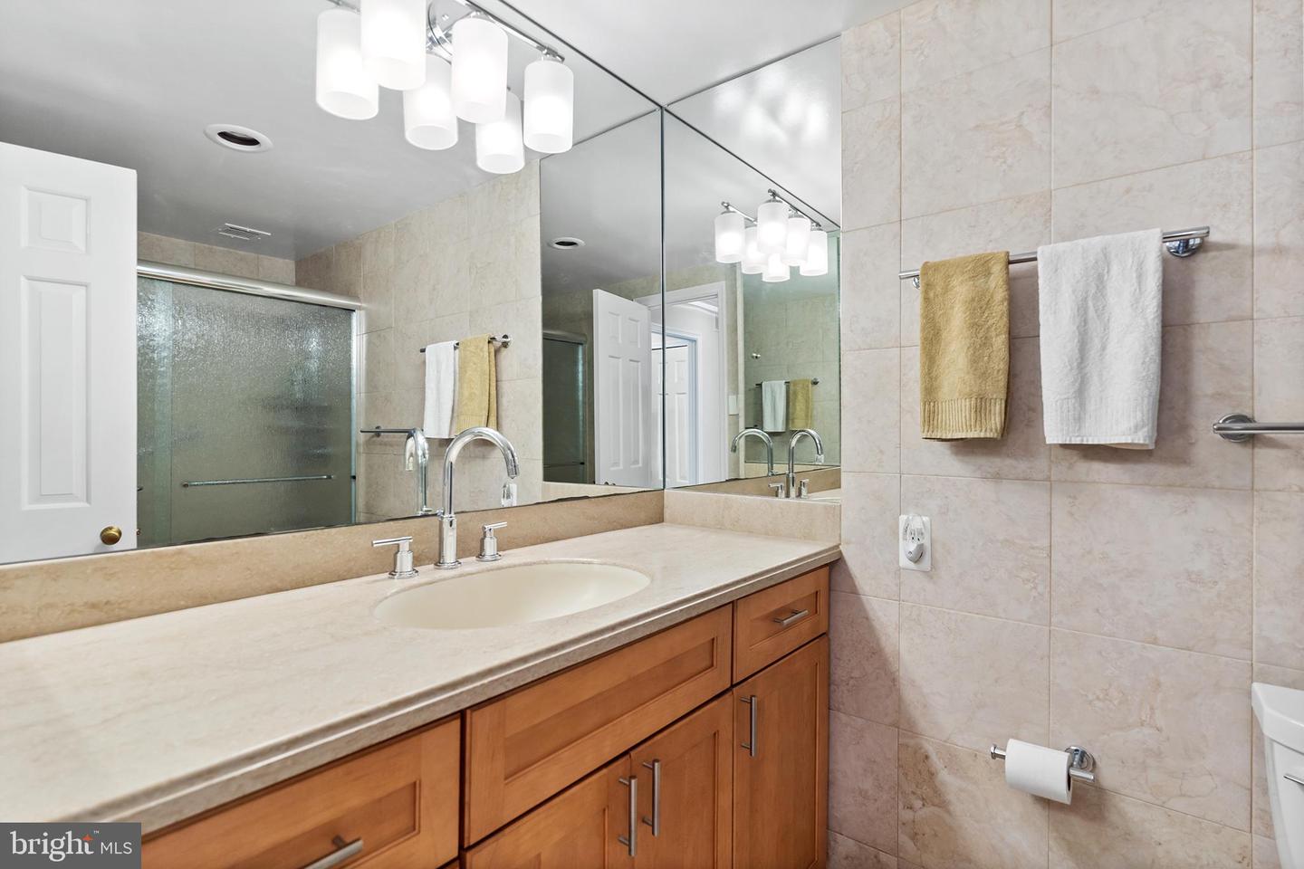 700 New Hampshire Ave Nw #320 Property Photo 22
