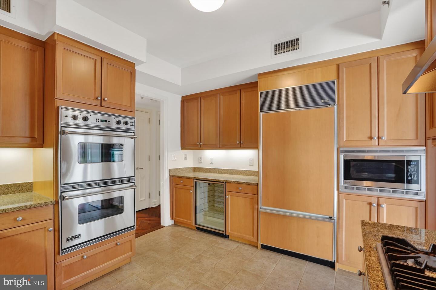1155 23rd St Nw #5d Property Photo 7