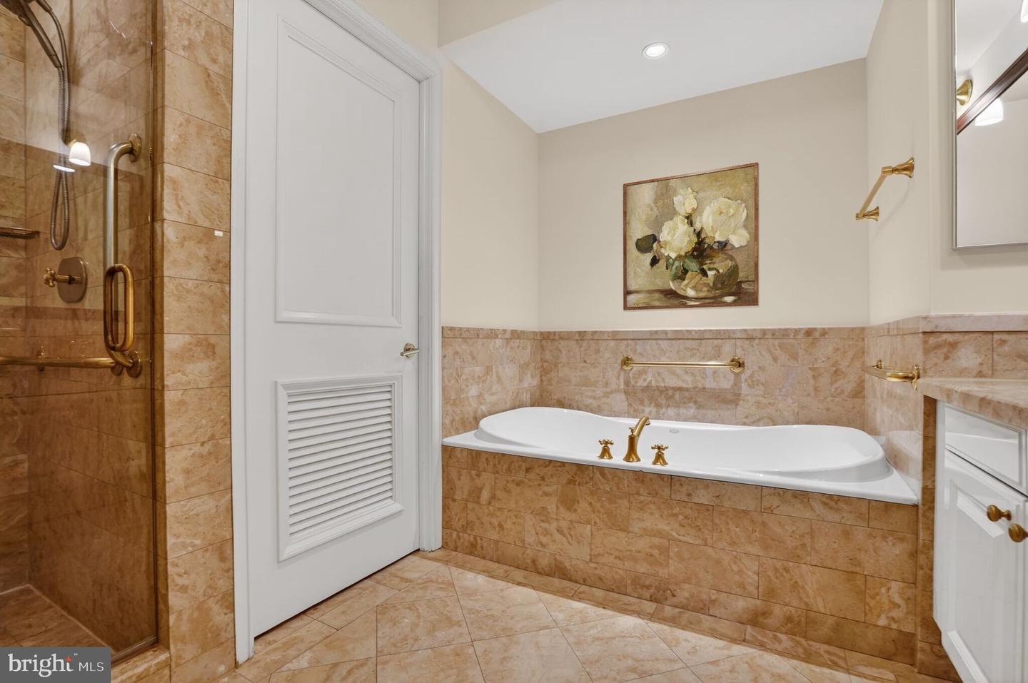 1155 23rd St Nw #5d Property Photo 10