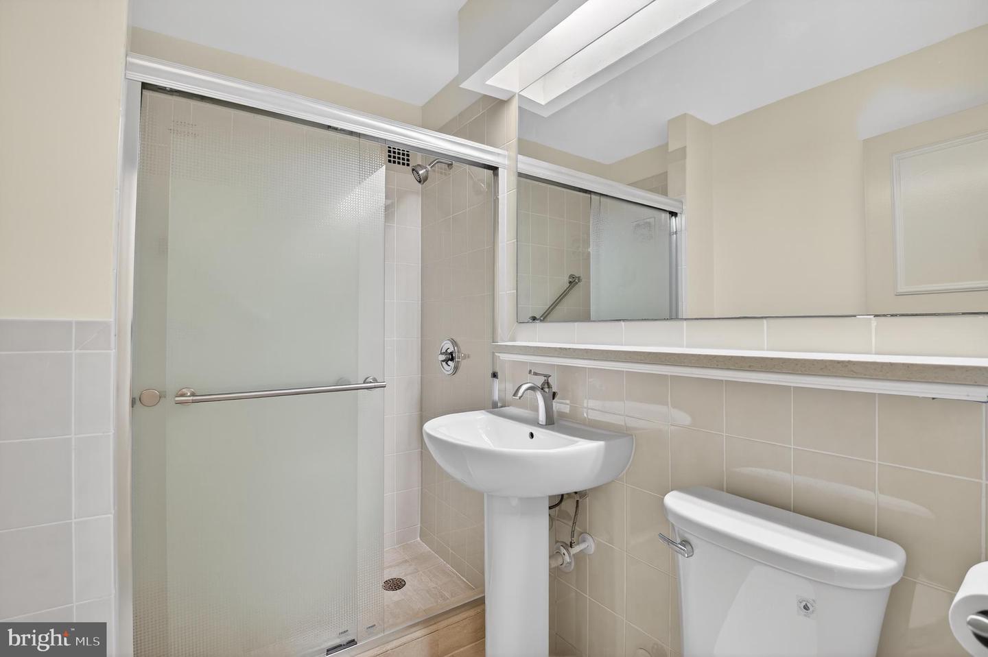 4000 Tunlaw Rd Nw #415 Property Photo 17