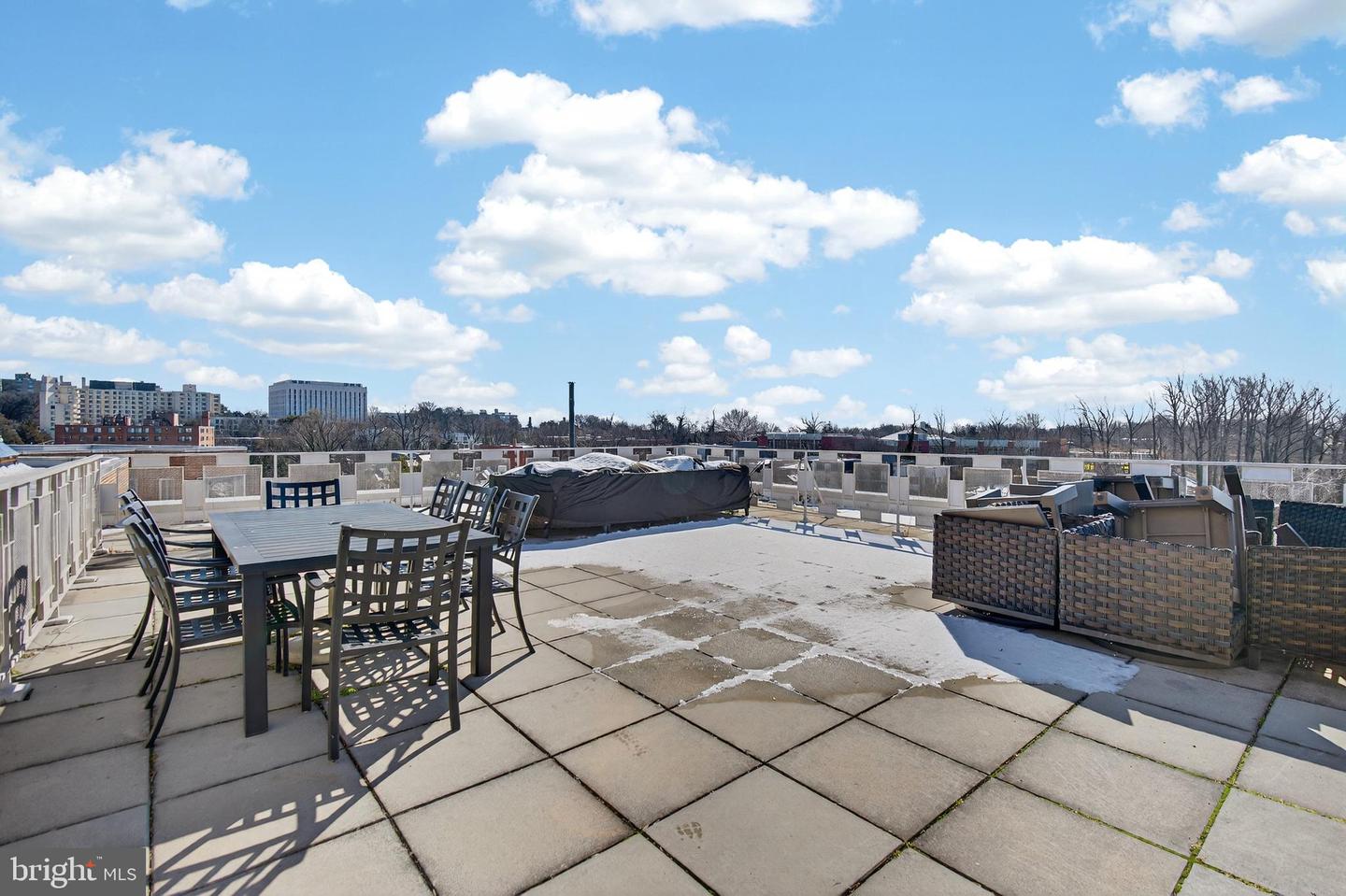 4000 Tunlaw Rd Nw #415 Property Photo 23