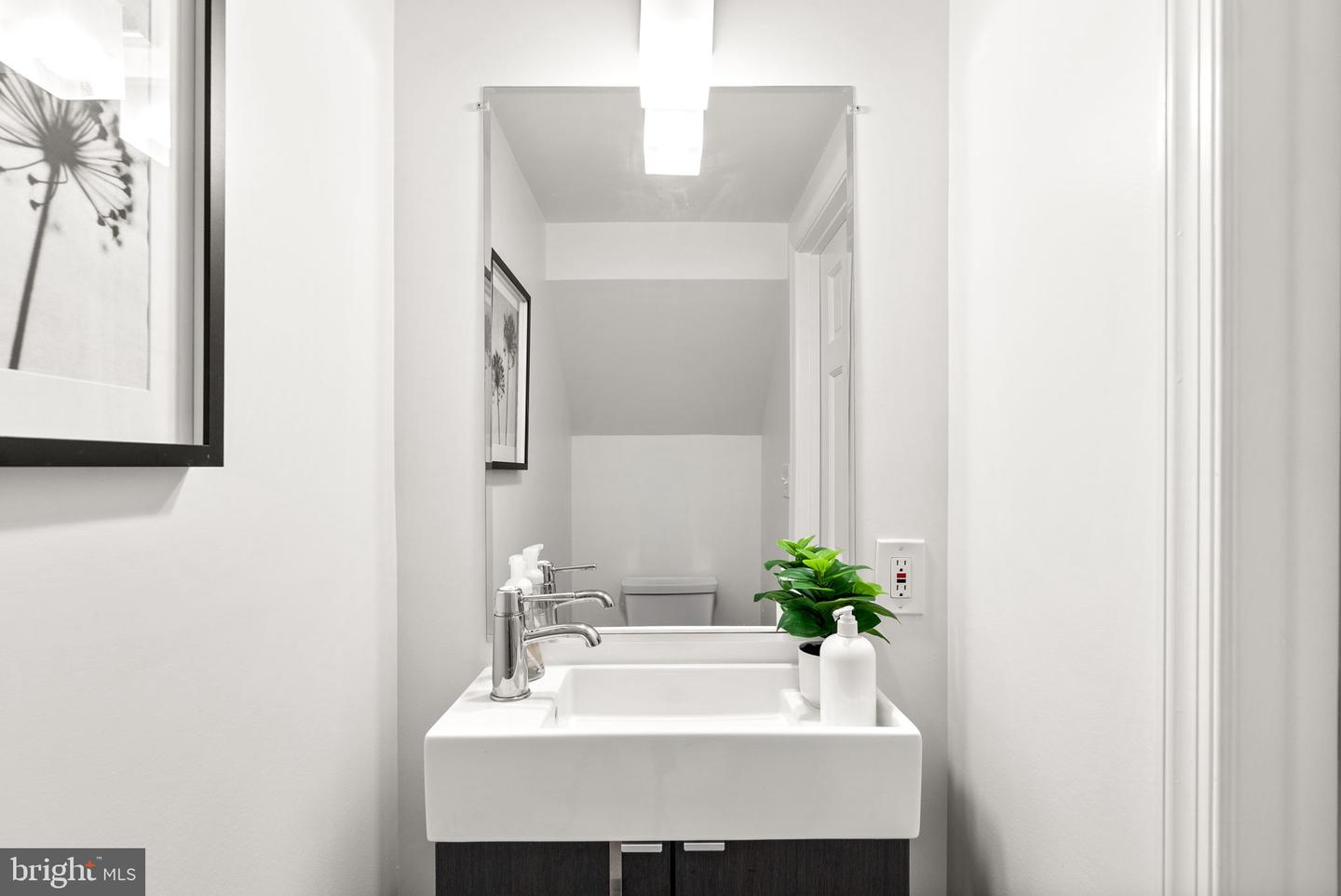 1201 Queen St Ne Property Photo 13