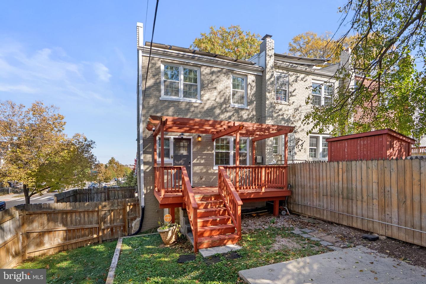 1201 Queen St Ne Property Photo 25