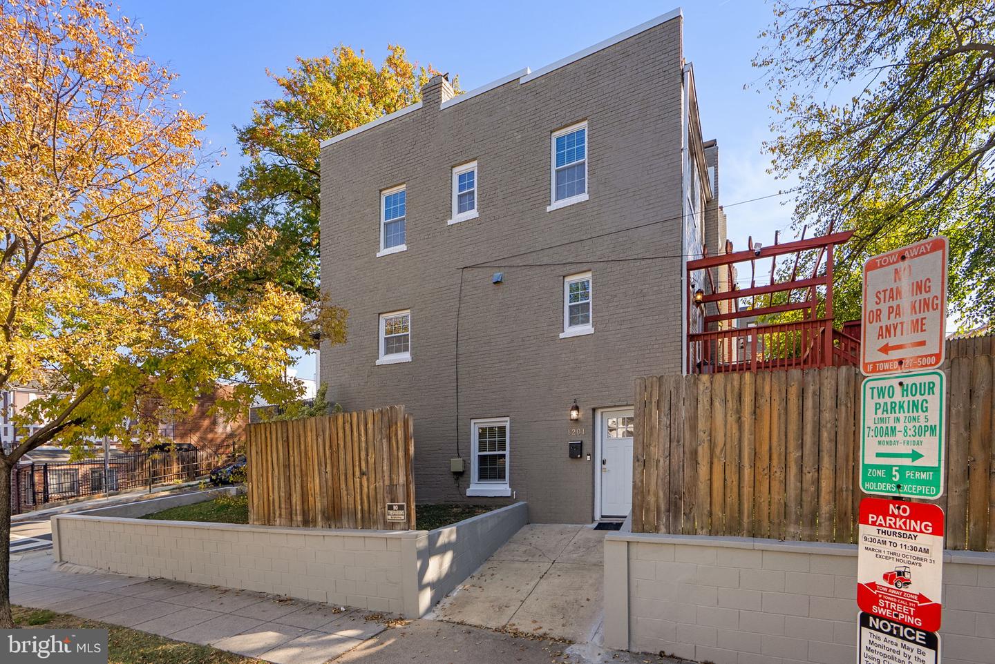 1201 Queen St Ne Property Photo 29