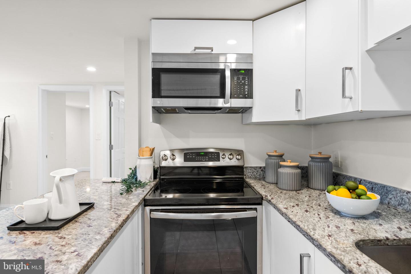 1201 Queen St Ne Property Photo 35