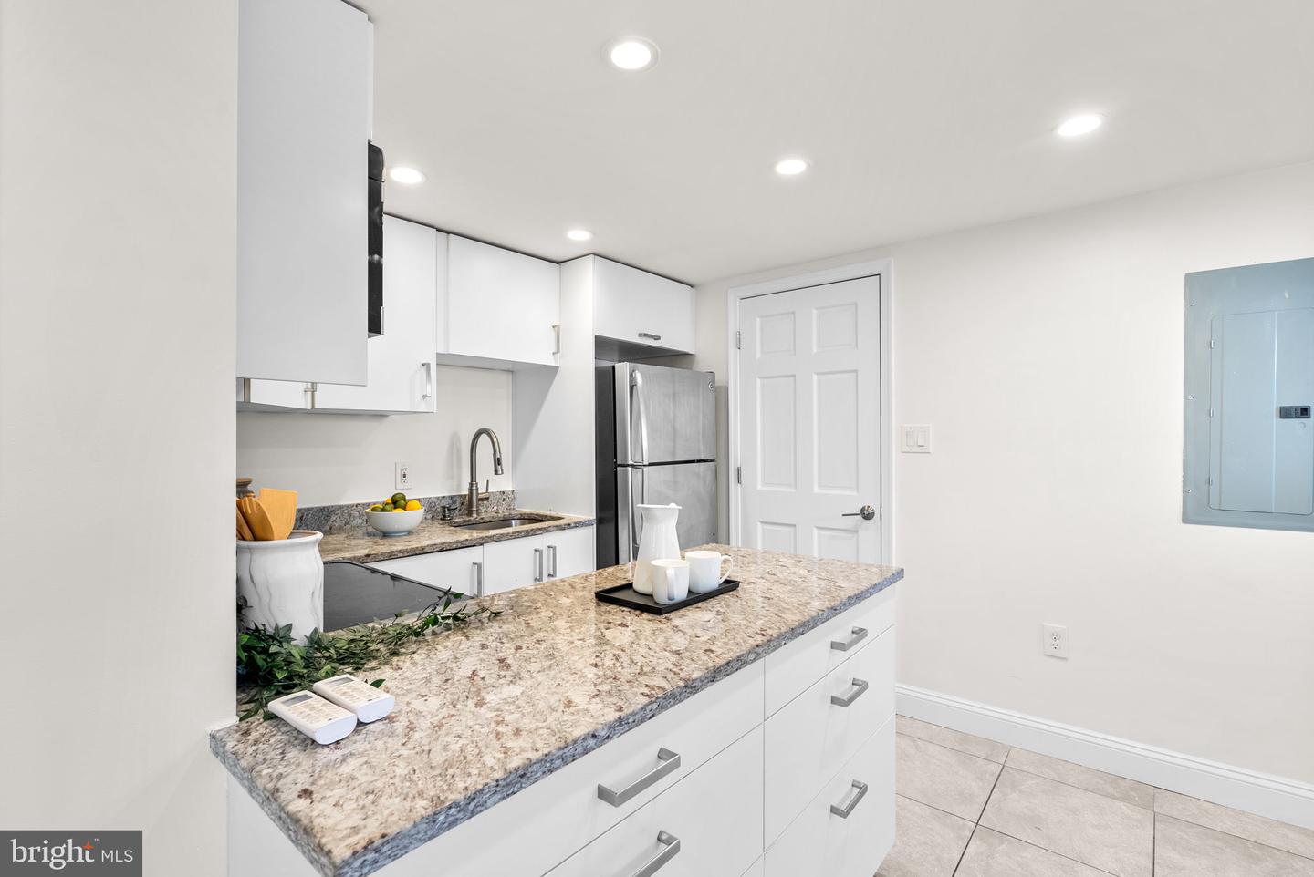 1201 Queen St Ne Property Photo 36