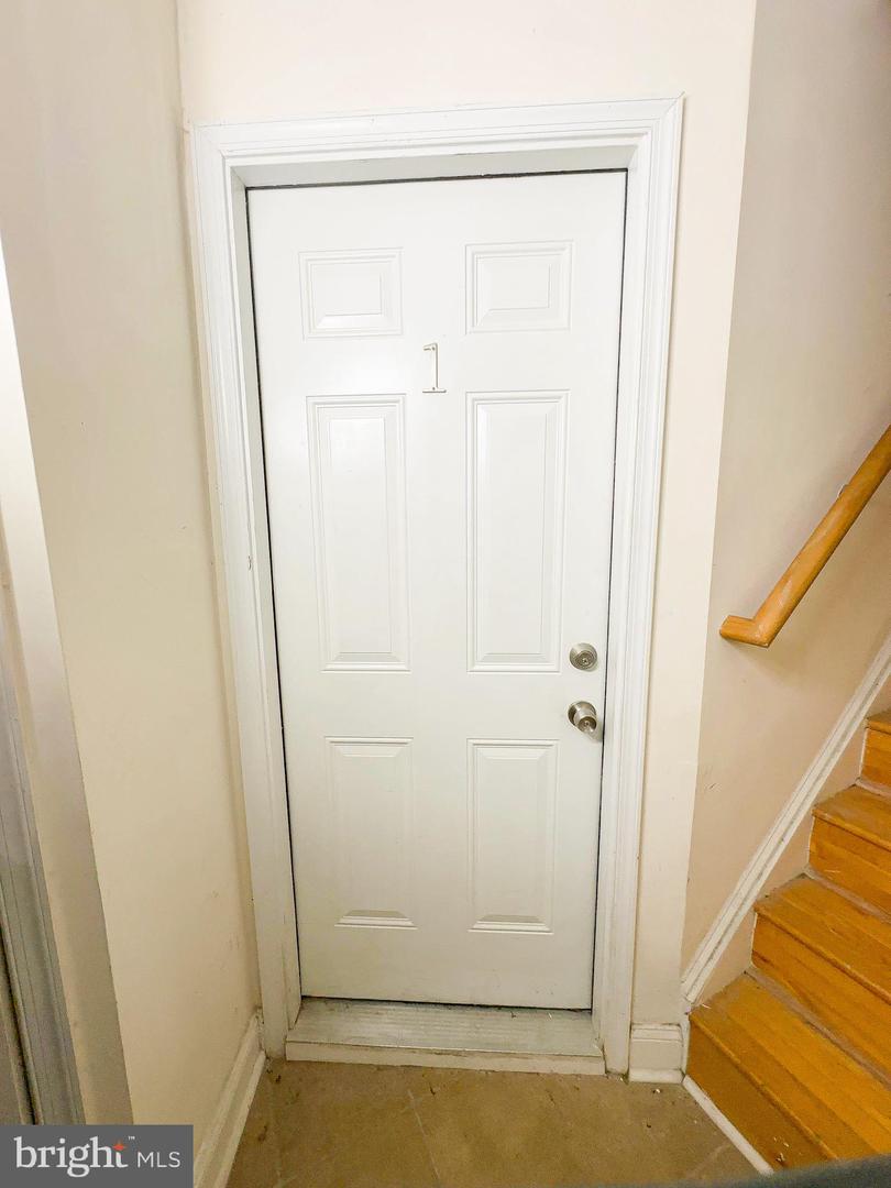 1835 D St Ne Property Photo 2
