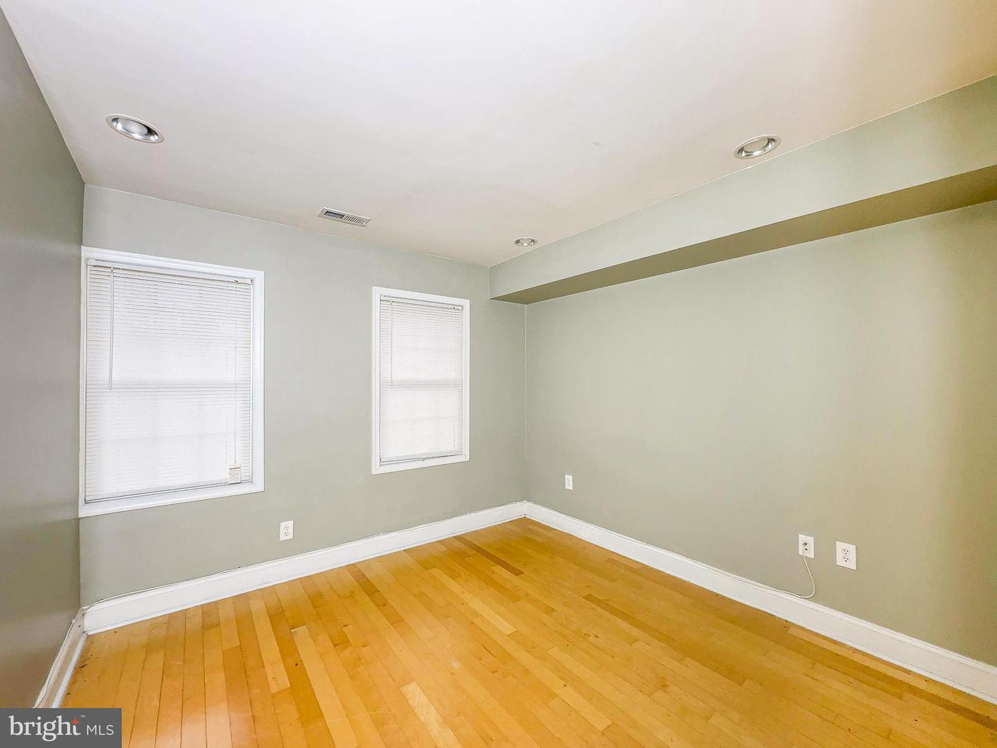 1835 D St Ne Property Photo 14
