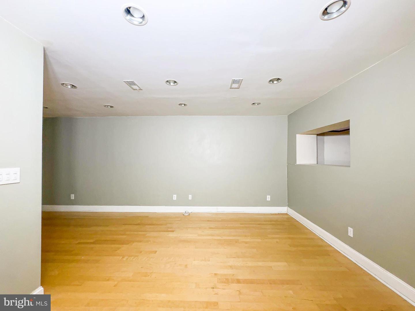 1835 D St Ne Property Photo 24