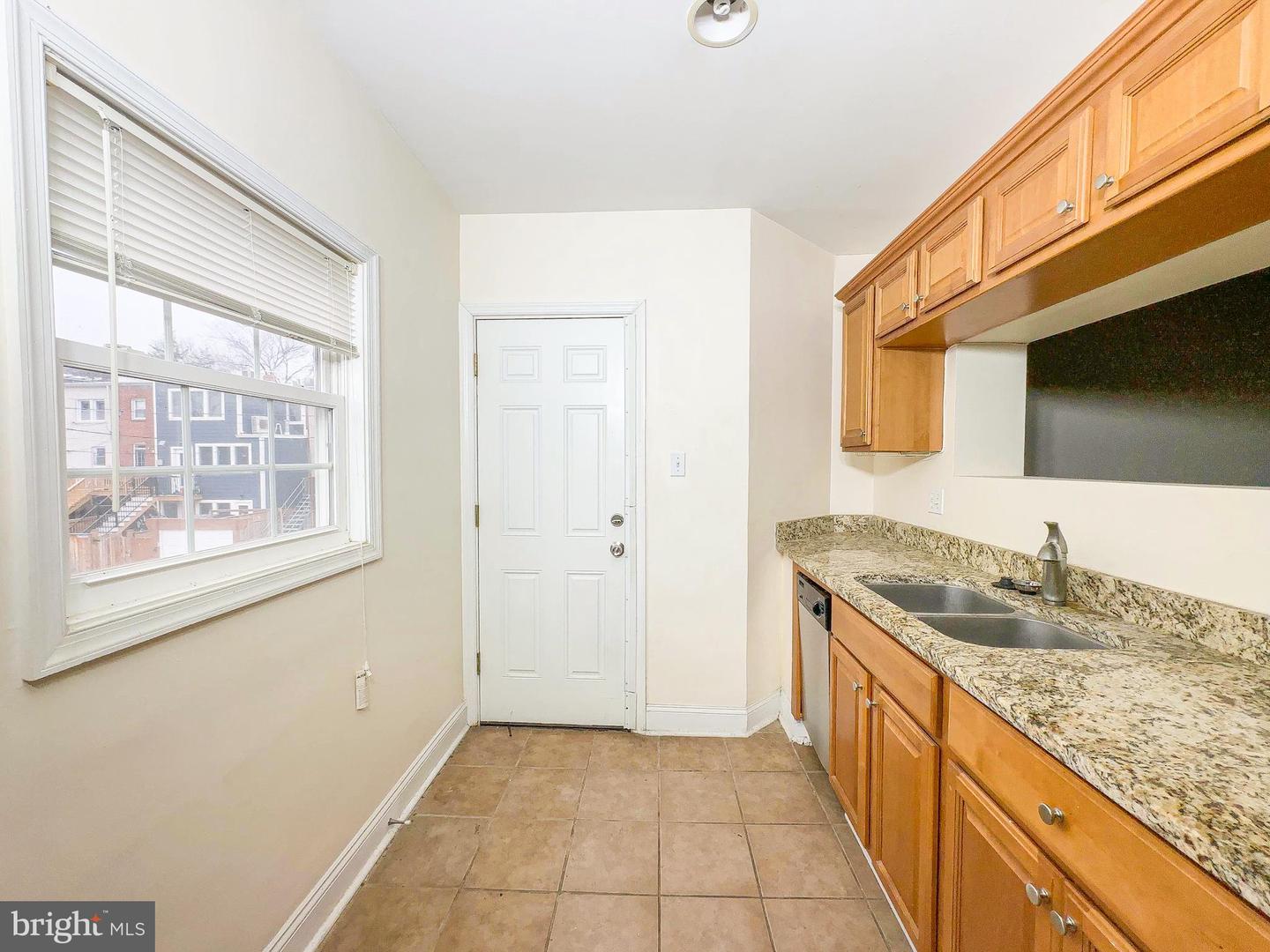 1835 D St Ne Property Photo 30