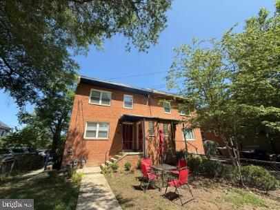 864 Bellevue St Se #1 Property Photo 1