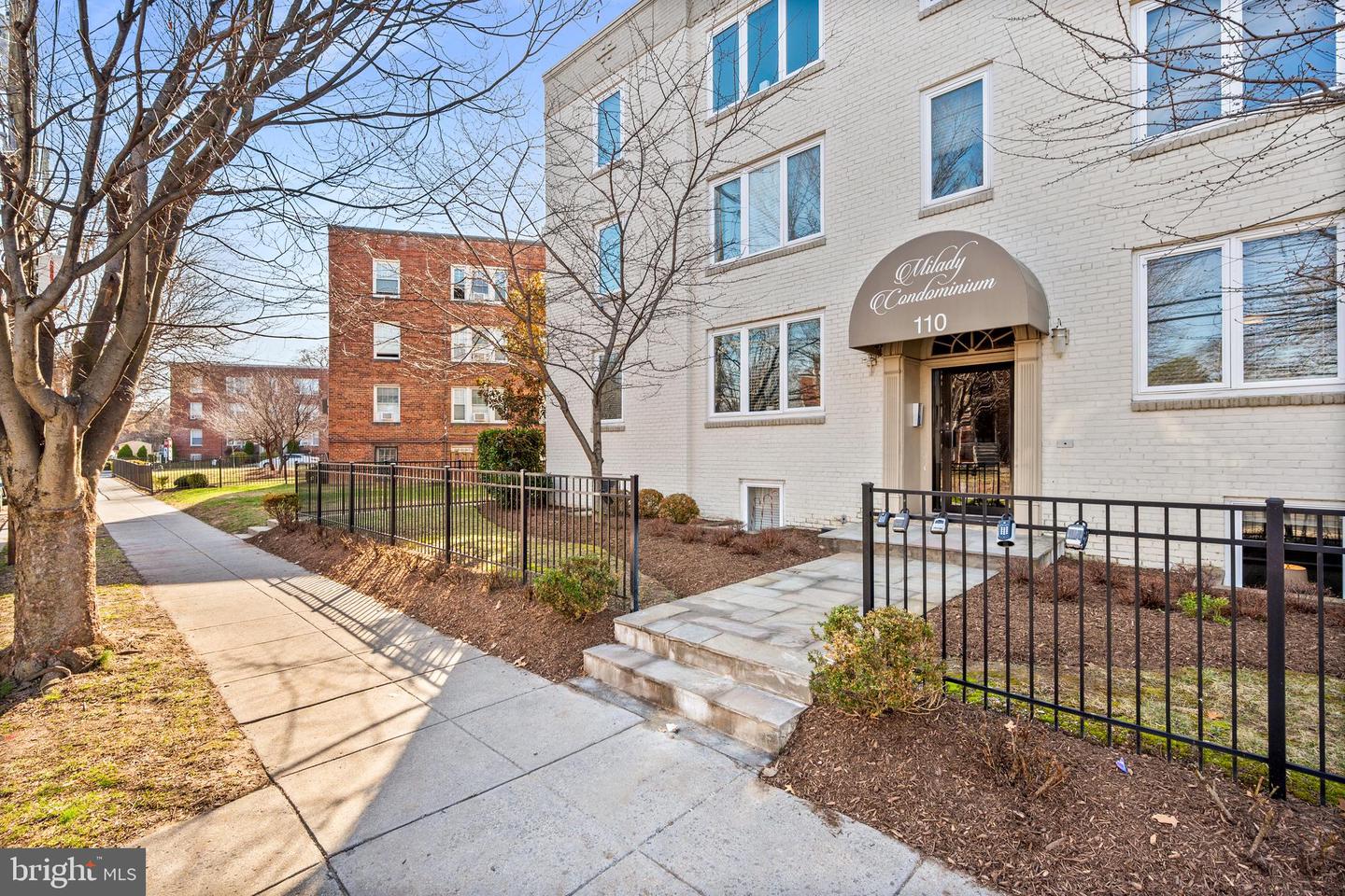 110 Gallatin St Nw #11 Property Photo 1
