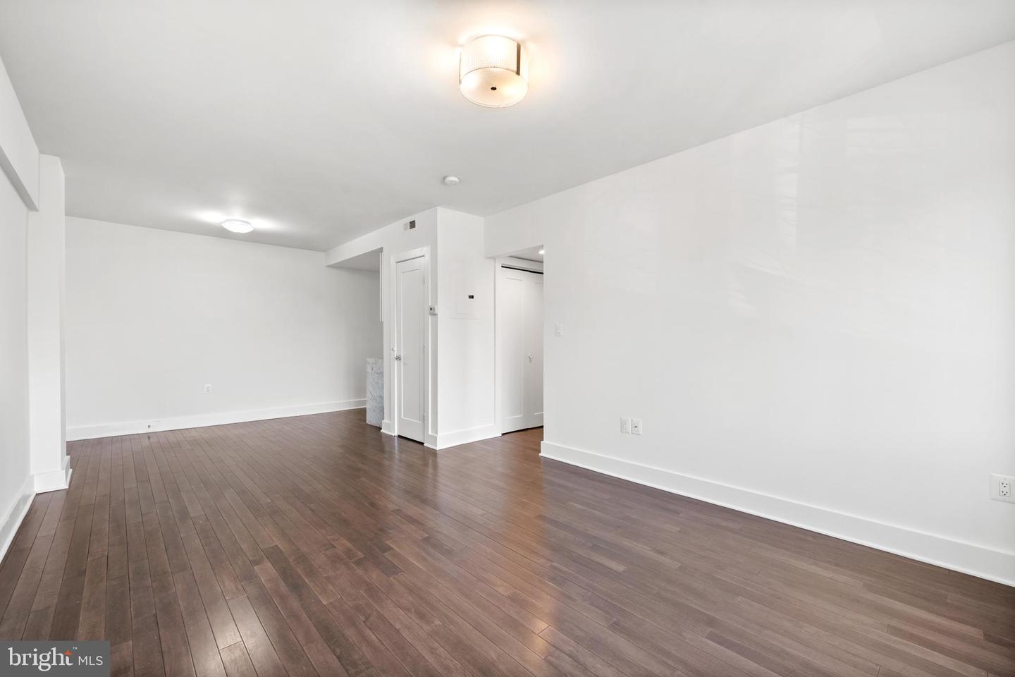 110 Gallatin St Nw #11 Property Photo 5