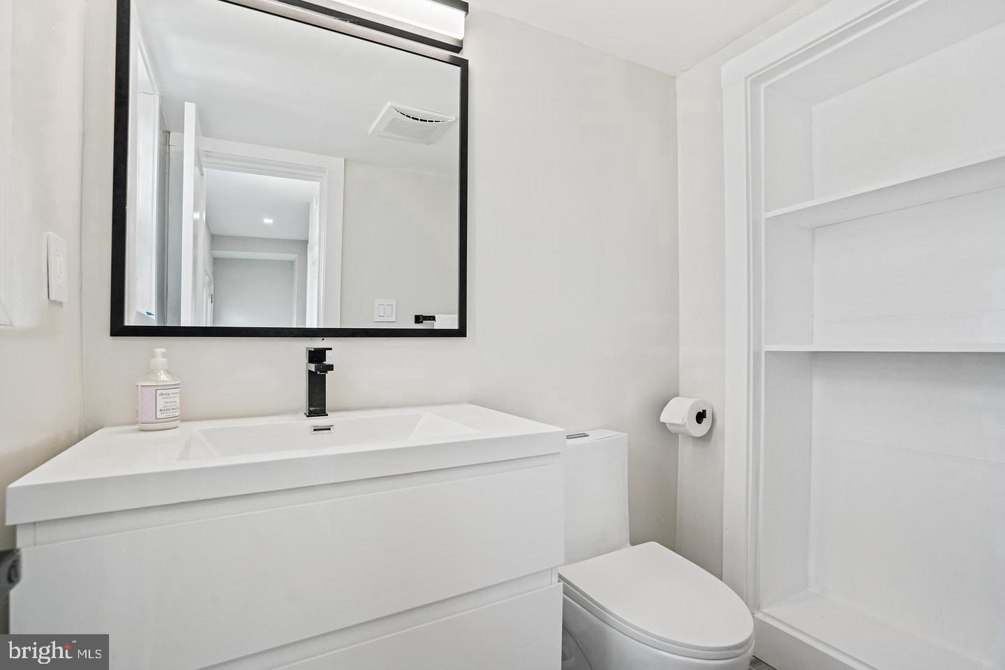 719 Quebec Pl Nw Property Photo 15