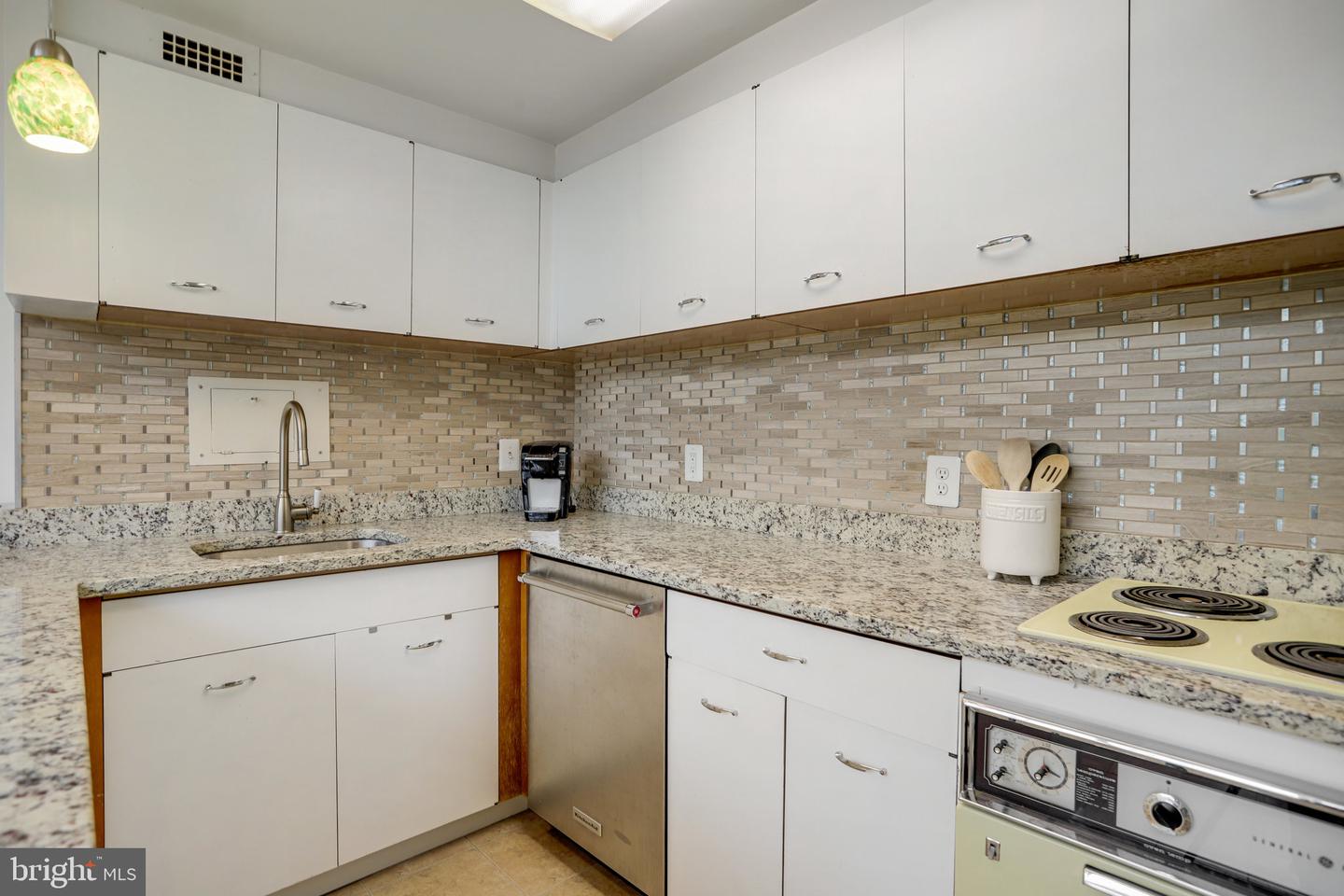 510 N St Sw #n430 Property Photo 9