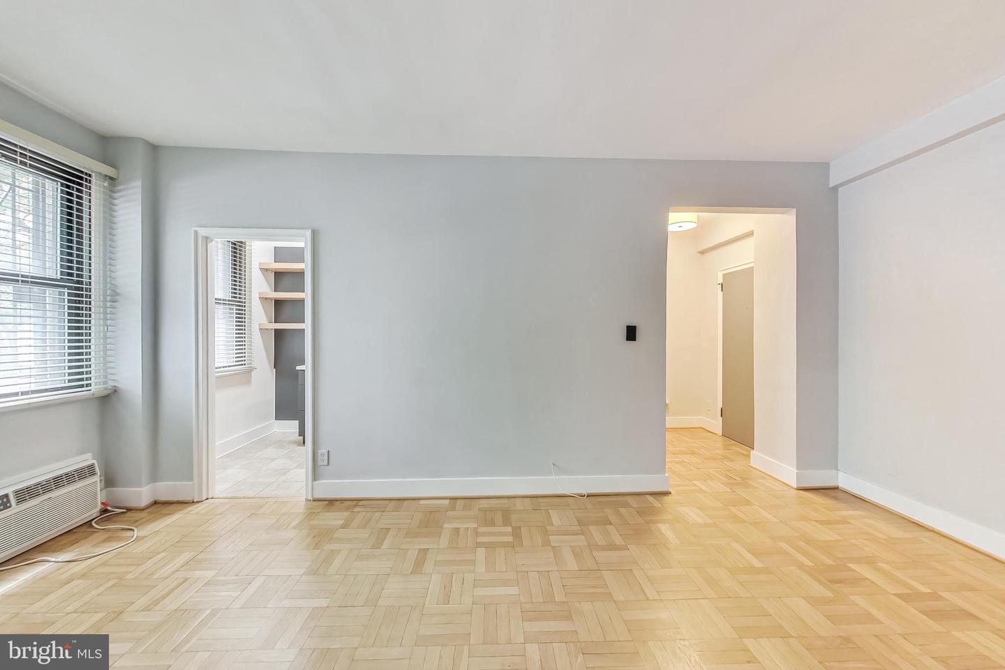 1010 25th St Nw #101 Property Photo 1