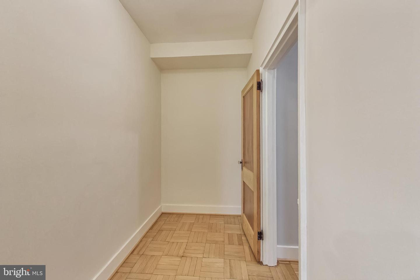 1010 25th St Nw #101 Property Photo 13
