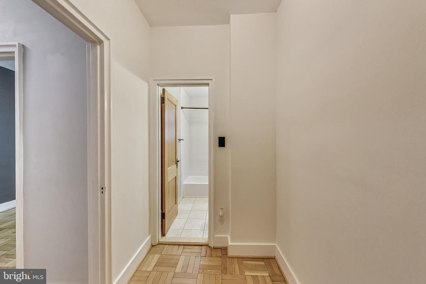 1010 25th St Nw #101 Property Photo 14