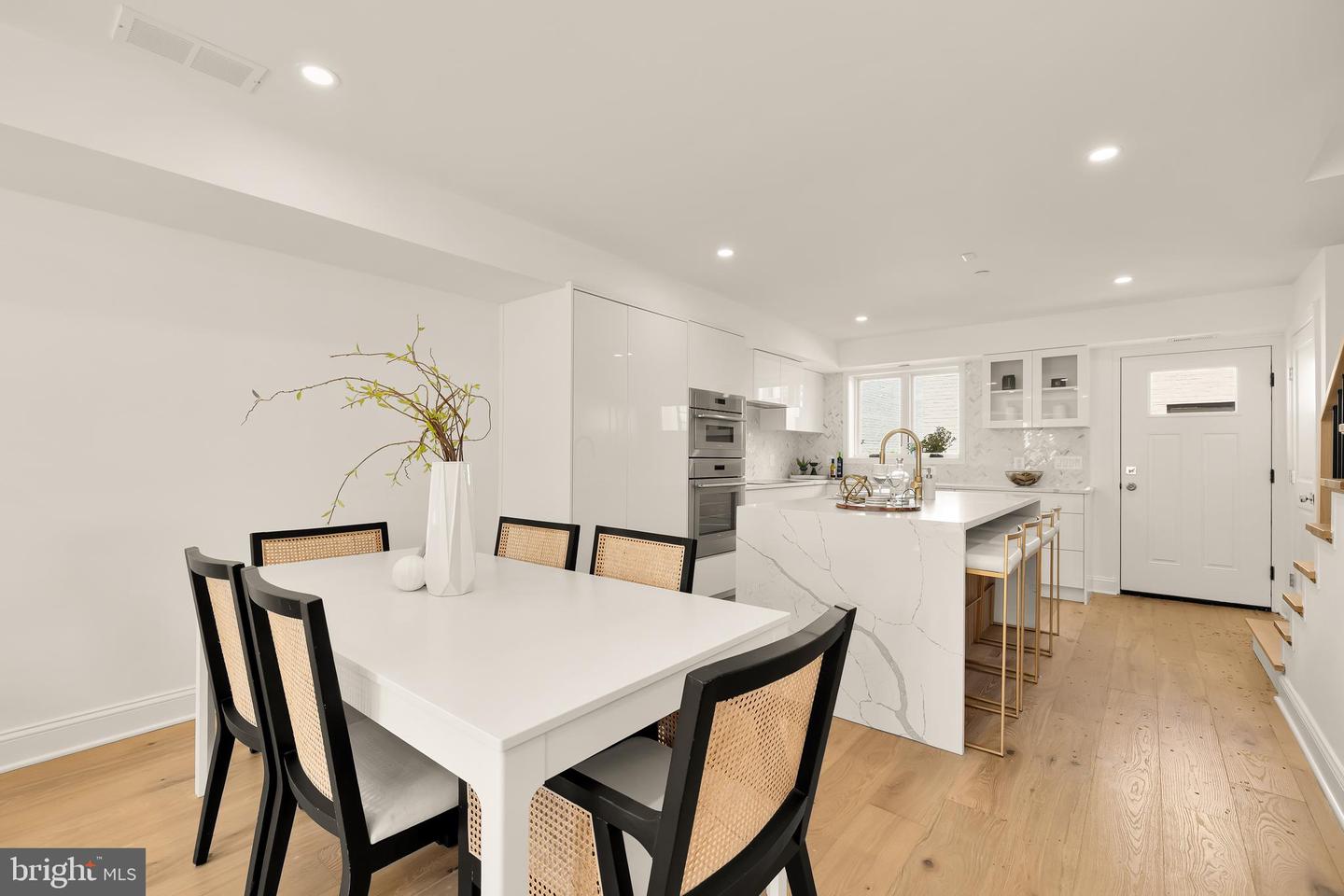 1204 Eton Ct Nw #t2 Property Photo 11