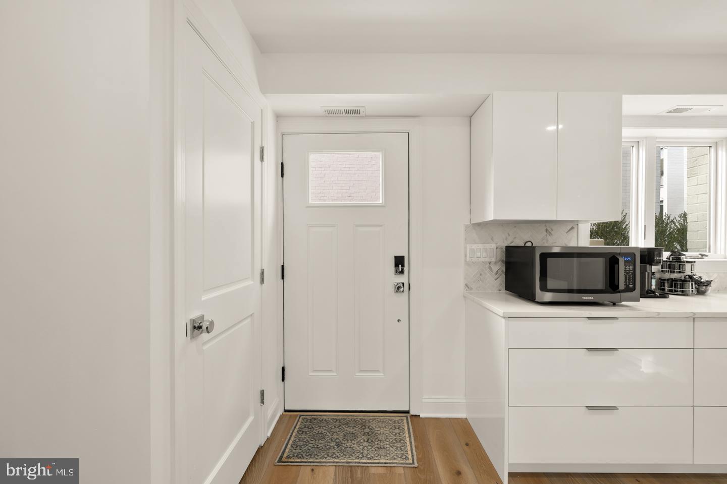 1202 Potomac St Nw #t6 Property Photo 4