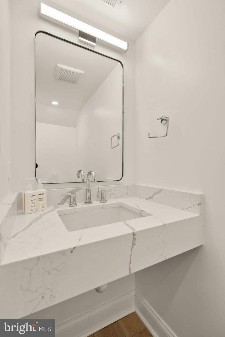 1202 Potomac St Nw #t6 Property Photo 12