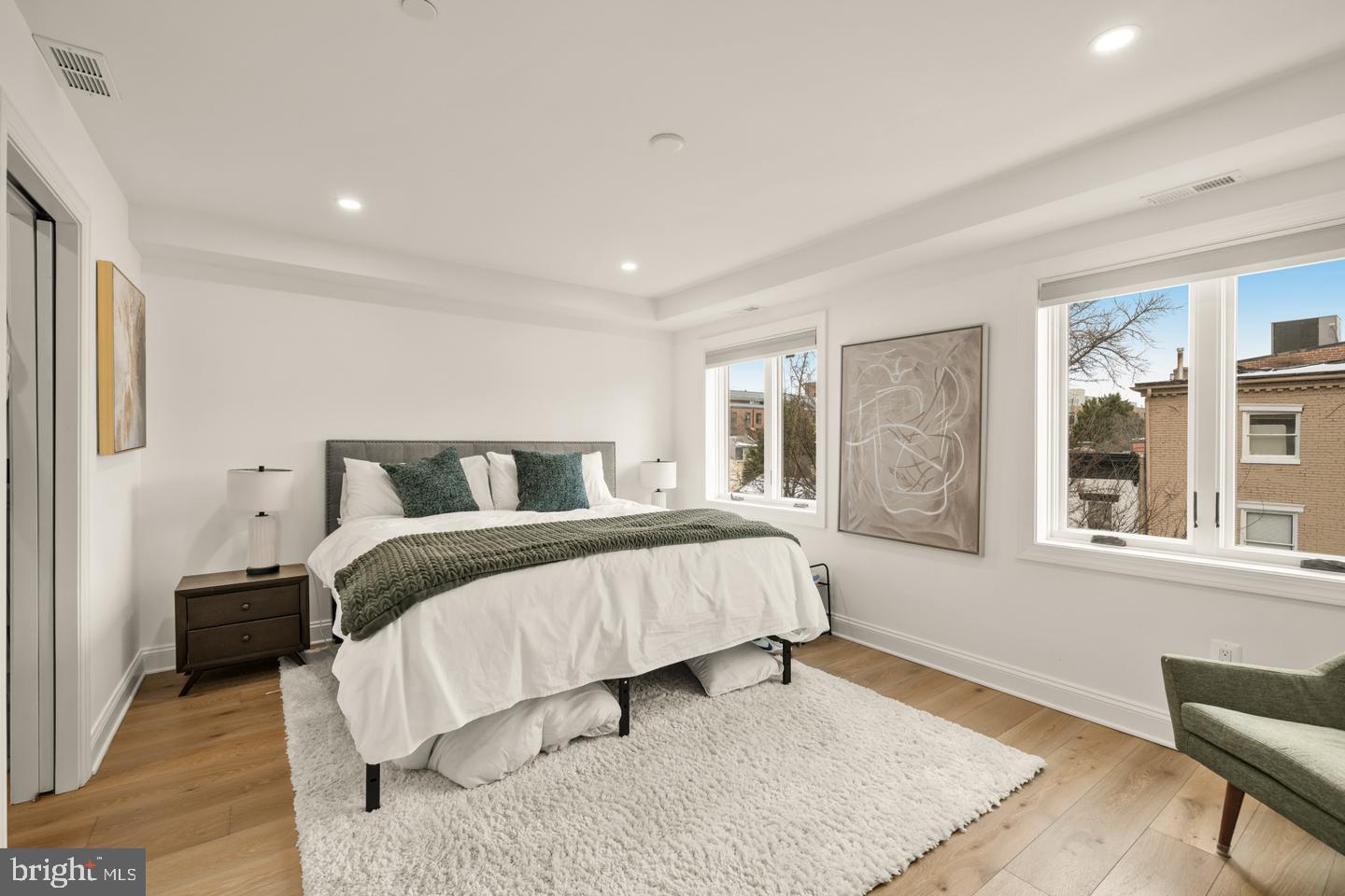 1202 Potomac St Nw #t6 Property Photo 14