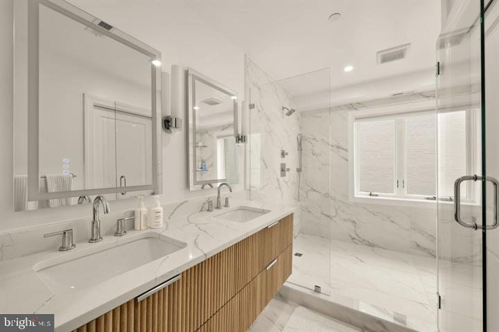 1202 Potomac St Nw #t6 Property Photo 15