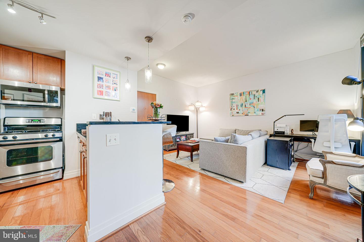 2120 Vermont Ave Nw #16 Property Photo 4