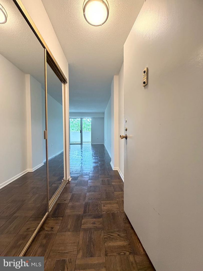 700 7th St Sw #406 Property Photo 11