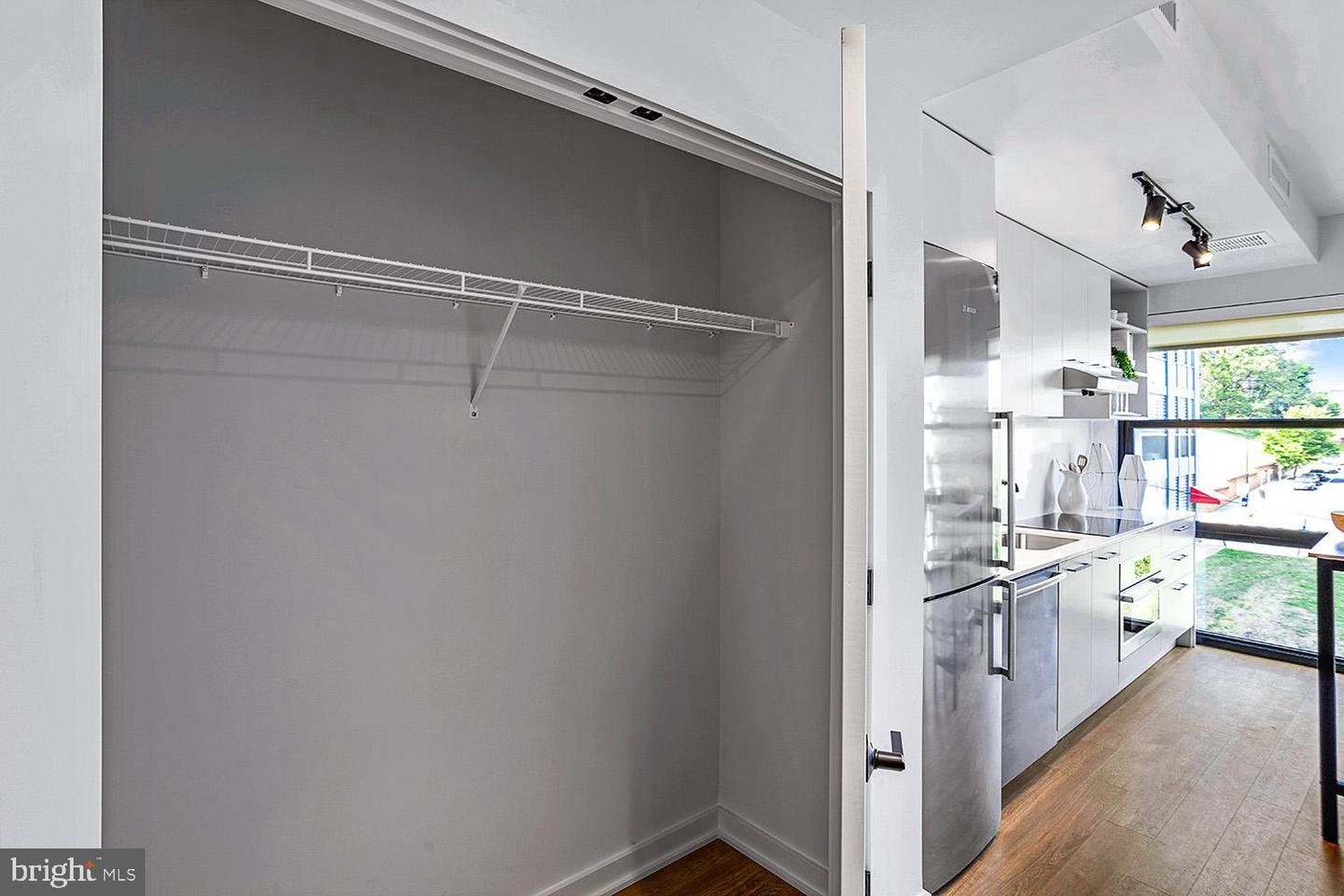 1625 Eckington Pl Ne #ph107 Property Photo 9