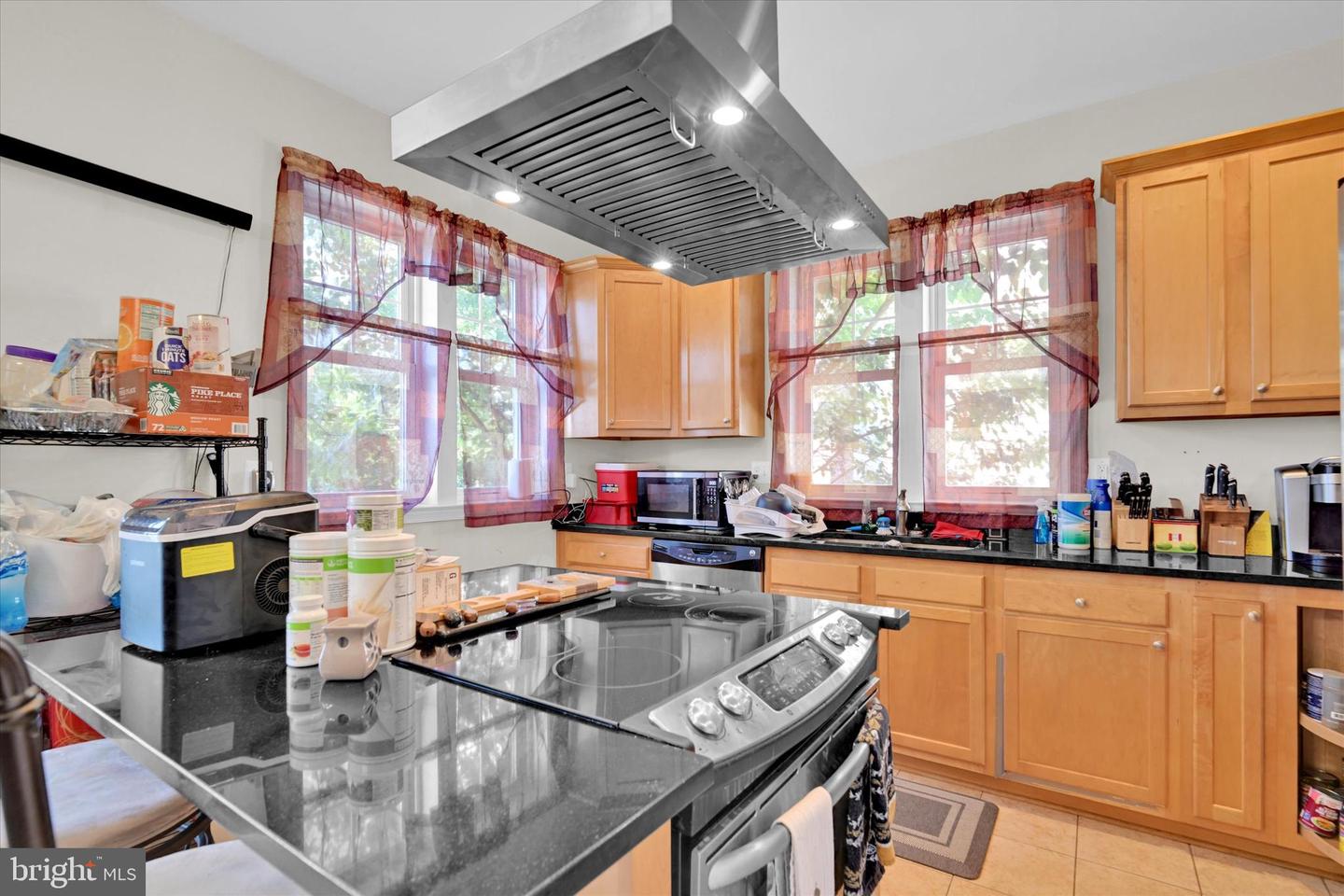 2380 Elvans Rd Se Property Photo 11