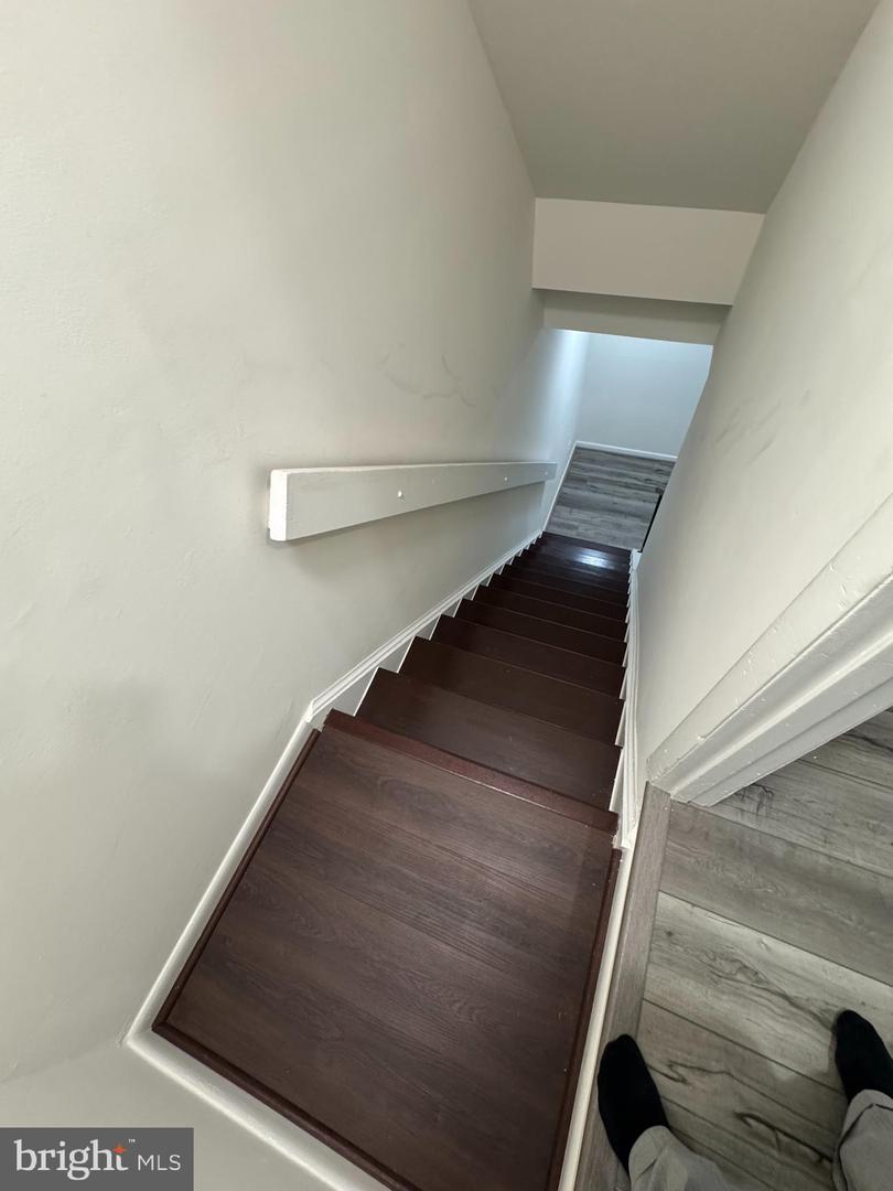1126 Barnaby Ter Se Property Photo 55