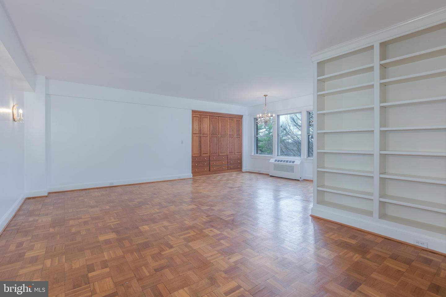 4000 Cathedral Ave Nw #346b Property Photo 3