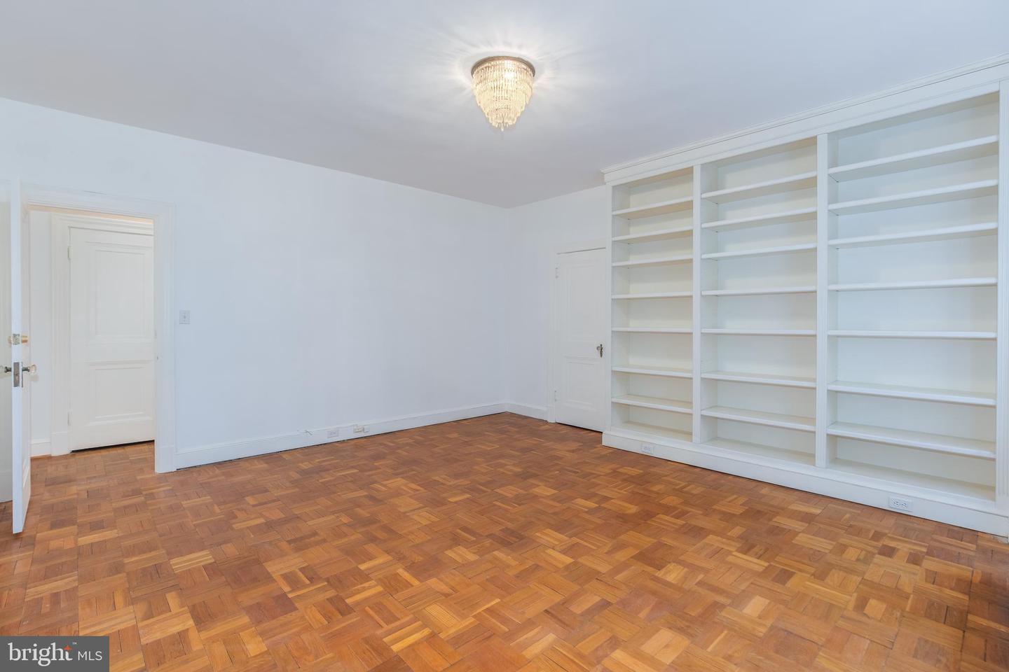 4000 Cathedral Ave Nw #346b Property Photo 12