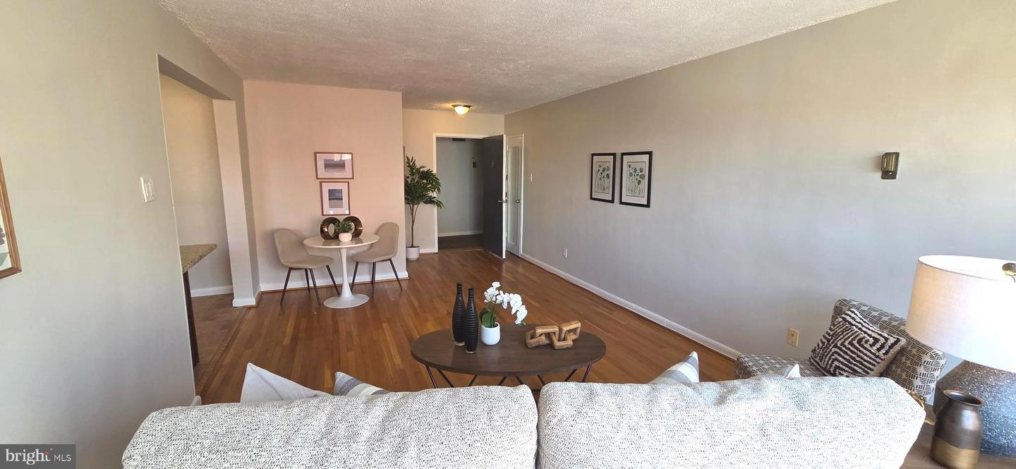 305 C St Ne #202 Property Photo 5